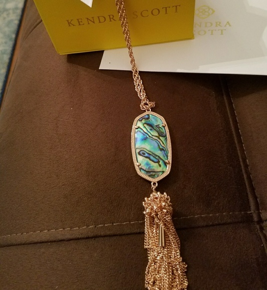 Kendra Scott Rayne Rose Gold Necklace - Picture 1 of 3